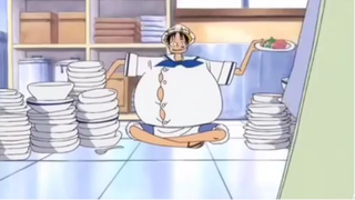 Cạn lời với Luffy. Không ai ăn Luffy xử hết!