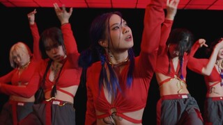 【ALIEN Dance Studio】อันตรายกำลังใกล้เข้ามา สาวงูปรากฏตัว |. KEURO - SNAKES & LADDERS |