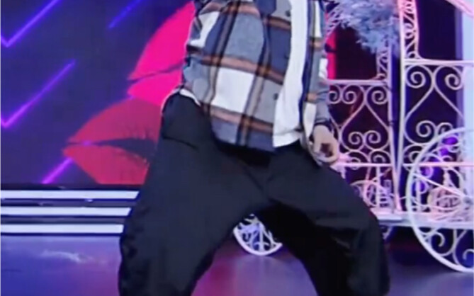 หวังอี้เป่าก็มาสักหน่อยเถอะ! [ยิ้มร้าย][ยิ้มร้าย]