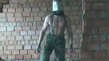 Phim ảnh|Nam chính đại chiến với người đàn ông cơ bắp đeo mặt nạ