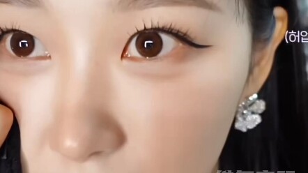 ใบหน้าเปลือยของจีเซลที่ได้รับการรับรองจากช่างแต่งหน้าด้วย