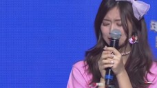 ประวัติการเติบโตของหญิงสาวนั้นเป็นประวัติศาสตร์ที่น่าเศร้าและน่าหลงใหล