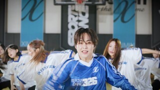 【4K】童颜爱豆！金珉锡新曲WHEE！运动风舞蹈版视频公开