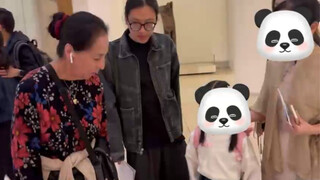 Thật sự không muốn mặc trang phục truyền thống ở châu Âu nữa!