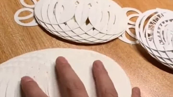 หนุ่มโพสต์งานแฮนด์เมดที่แฟนสาวทำ พอเห็นตอนจบถึงกับตะลึงในความงาม ชาวเน็ตคอมเมนต์: ขนาดผมวาดตามยังวาด