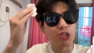 โลลิต้าญี่ปุ่นอดไม่ได้ที่จะชม "คุณหมอคะ ฉันยังรอดอยู่ไหม" "พี่ไคบอกซ์ ดื่มน้ำมนต์สิ!!!"