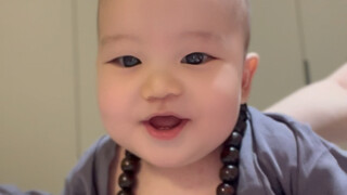 Help me keep an eye on the kid—once I finish playing Erlang Shen, I’ll be right back.