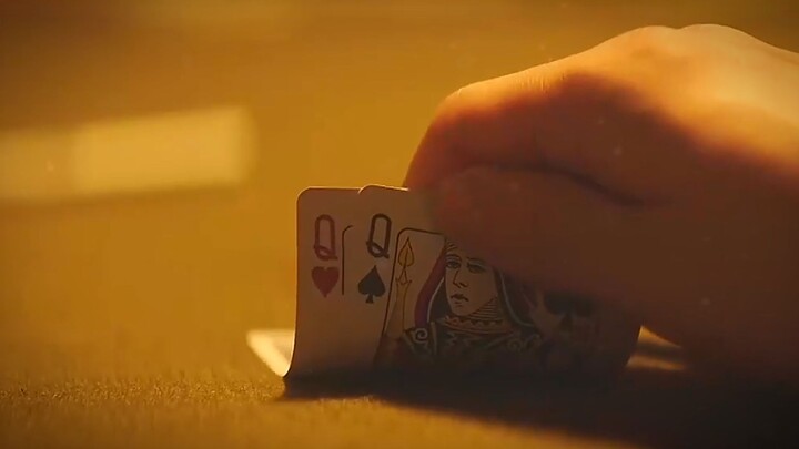 The man clearly had a pair of century eggs, yet he deliberately kept it under wraps.