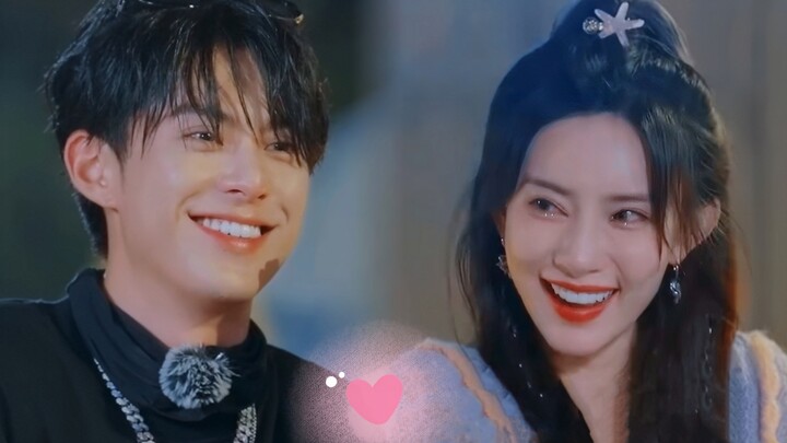 Đổ gục rồi! Cặp đôi "oan gia vui vẻ" hàng đầu làng giải trí, tình cảm ngày càng nồng nàn, cư dân mạn