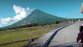 Nakakawala ng Stress, habang pinagmamasdan ko yung mount mayon.