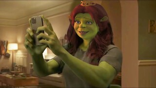 She Hulk but it's Fiona from Shrek