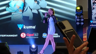 CATRIONA GREY FANCAM - TOP CLASS GRAND MEDIA CON GLORIETTA - 220612 - FAN BOY DOLL ARCH