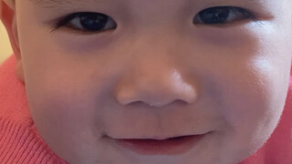 ขอให้ทุกคนช่วยดูหน่อยเถอะ หลานชายตัวน้อยของฉันทำให้ฉันหัวเราะจนตายเลย ฮ่าฮ่าฮ่าฮ่าฮ่าฮ่าฮ่าฮ่าฮ่าฮ่า