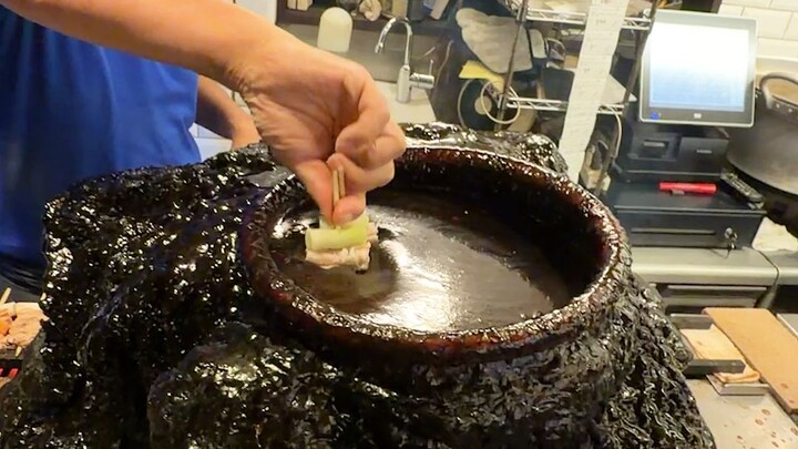 What does 70-year-old aged yakitori sauce taste like in one bite?