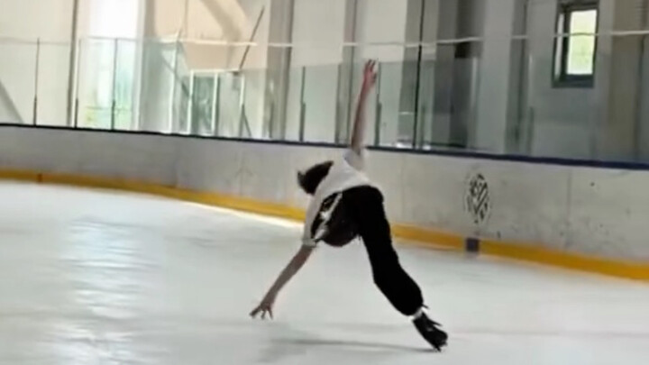 This is how Russian teenagers spend their weekends.