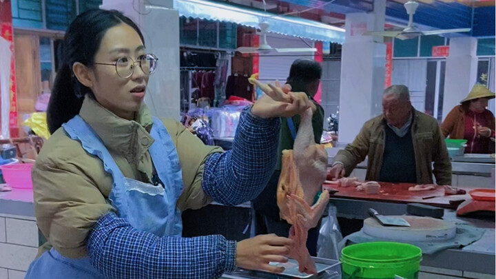 Trước đây cứ nghĩ chỉ có gió hoa tuyết đêm mới là cảnh đẹp, giờ mới chợt hiểu ra: hóa ra cơm áo gạo 