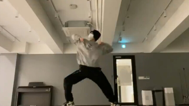 Come again a billion times! Is this the charm of airborne dance leader Shotaro? ! 210206 official up