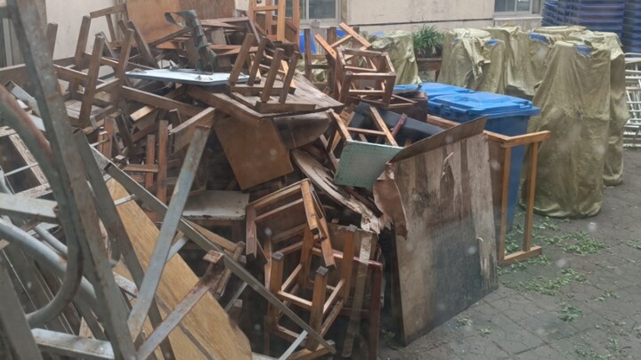 New dormitory—upon seeing it, Liu Yuxi deleted “Ode to My Humble Abode” that very night.