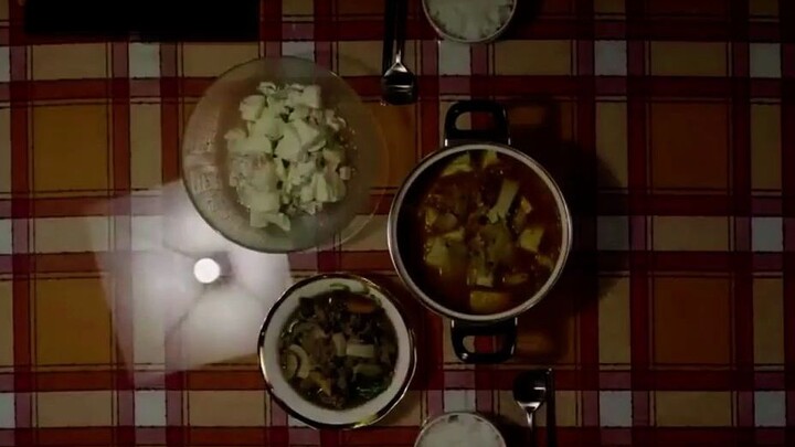 Keluarga Aze tidak memasak, tetapi mereka masih bisa memiliki meja penuh makanan, semua berkat tetan