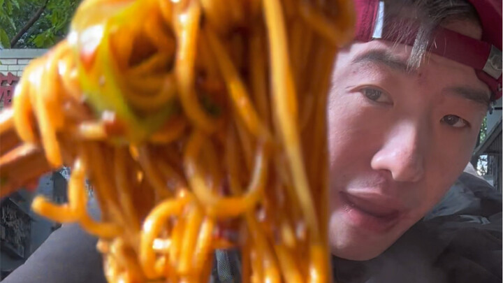 Mì nhỏ, tạm ăn vậy