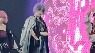 In case you haven't seen a live recording of Tsinghua cosplayers at an anime convention
