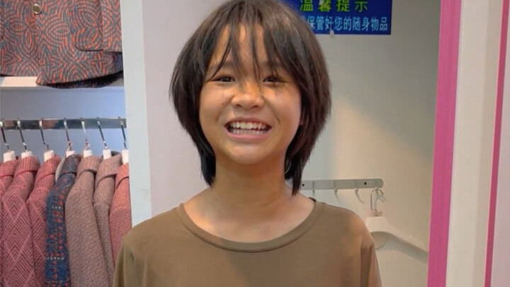 Tiếp theo cô bé bán dưa hấu