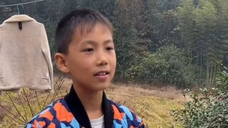 لا شيء أكثر صفاءً من الطفولة، عندما كنّا نستمتع ببساطة وعفوية بتلك اللحظات البريئة مع أصدقائنا.