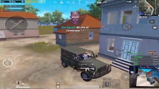 Clip show thao tác tay IPad Pro 10.5 khi duo  Squad rank Conqueror với 22 Kill