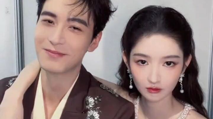 ข่าวจากสื่อจีน [ วันที่หัวใจเผลอรัก 突然的喜欢 ] Chen Xing Xu * Wang Yu Wen