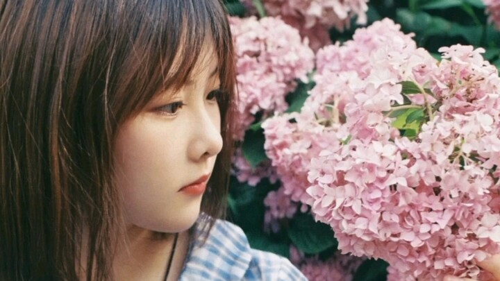 Yan Ning sangat cantik.