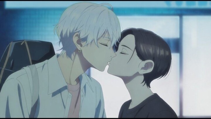 Hot kissing tapi 18+