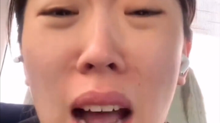 Có lẽ đây chính là sự khác biệt giữa trước và sau khi kết hôn, hahaha hai bộ mặt đấy