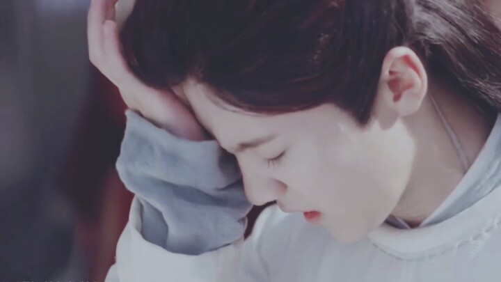 Hóa ra hồi đó anh Akiyama yêu Trần Trường Sinh cơ à! Đúng là lúc xem cứ thấy kỳ kỳ.