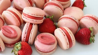 Desert- Intense Strawberry Macarons