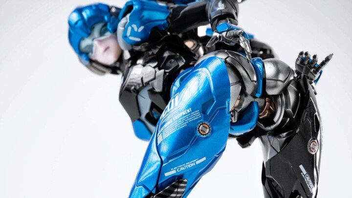 Fenglei Model Arcee Girl Engine Joint Ver. As an example display