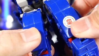 Dibagikan oleh kurator - Ultra Magnus, pemimpin Transformers