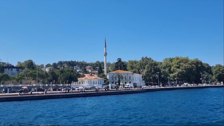 Cruising past historic seaside beauty under the bright Istanbul sun 🌊☀️🕌