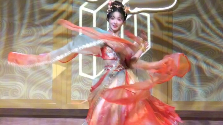 From the national style dance blogger #XiaoDanXiaoXianNv's national style dance Hu Yulou's "Beauty P