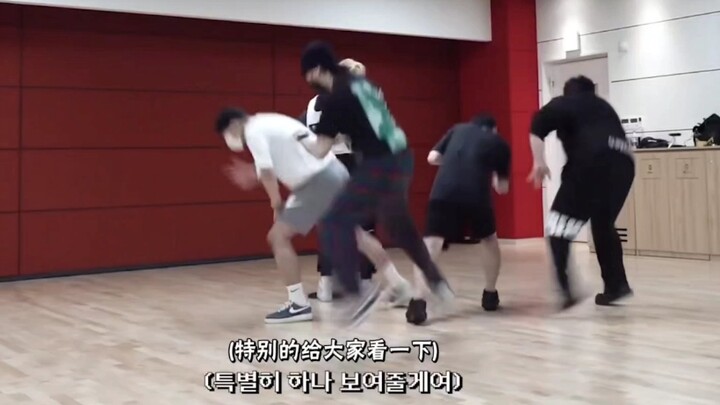 แฟนคลับหน่อไม้คนไหนยังไม่ได้ดูคลิปซ้อมในห้องซ้อมนี้ รีบเข้ามาเลย