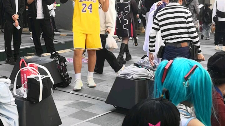 Gặp Lao Đại tại hội chợ anime