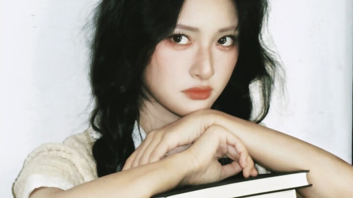 Tertawa dan menghasilkan uang, tingkat pengertian antara teman baik, dapat menerjemahkan apa pun