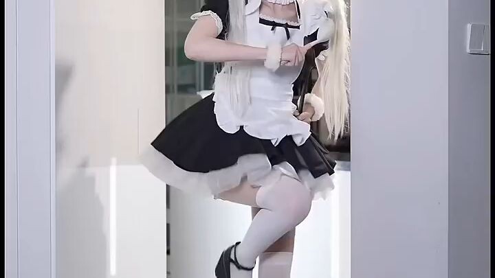 Cosplay anime, pembantu lezat