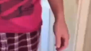 马桶抽烟了