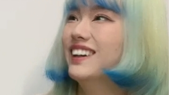 My daughter weighs 60 kg, but her rebellious spirit weighs 60.5 kg!