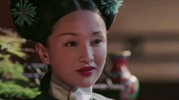 หรูอีใช้ความใจดีของเธอทำให้ทั้งวังหลังอบอุ่น แต่กลับไม่อาจทำให้ฮ่องเต้อบอุ่นได้เลย