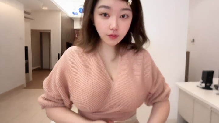 Liu Feier: First Time Working with a Male Model, and It Ended Up Being…