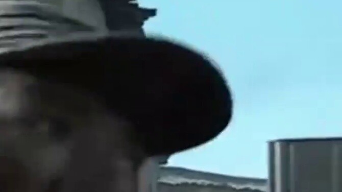 Kunhua Crisis/Chicken Beauty Crisis [Ghost Animal Version] (Resident Evil)