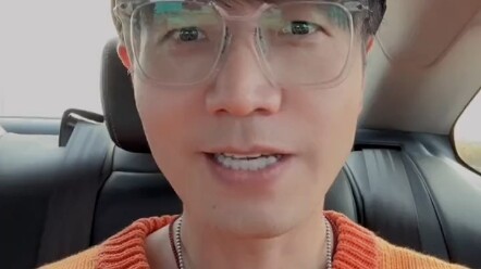 To avoid offending his other two brothers, Brother Xiaoliang chose to offend all three and went to Z