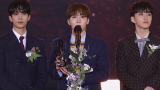 【Sokcho Tionghoa Tengah】SEVENTEEN BSS Busuksoon Acara Penghargaan AAA 2023 Anugerah Penampilan Tahun