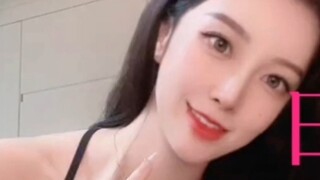 Về mặt khí chất, tôi vẫn chưa thua thói quen tập nhảy của người đẹp.